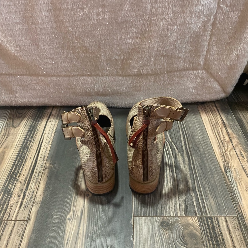 Maribel Freebirds size 9 - Picture 3 of 5